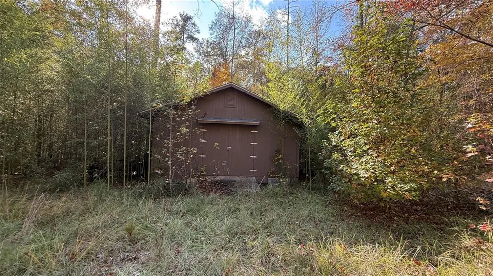 618 S Steel Bridge Road Eatonton, GA 31024
