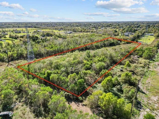 Ave F Santa Fe, TX 77510