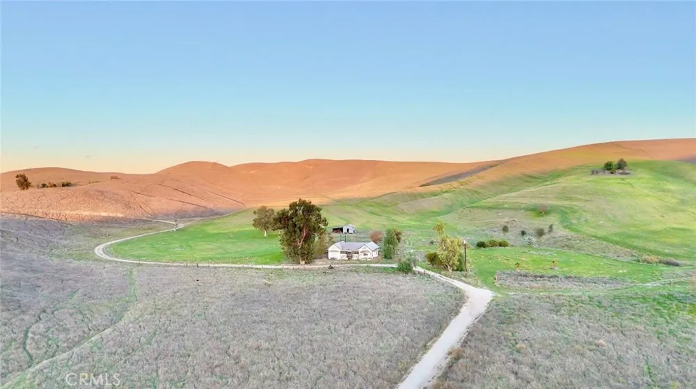 3780 S Gillis Canyon Road Shandon, CA 93461