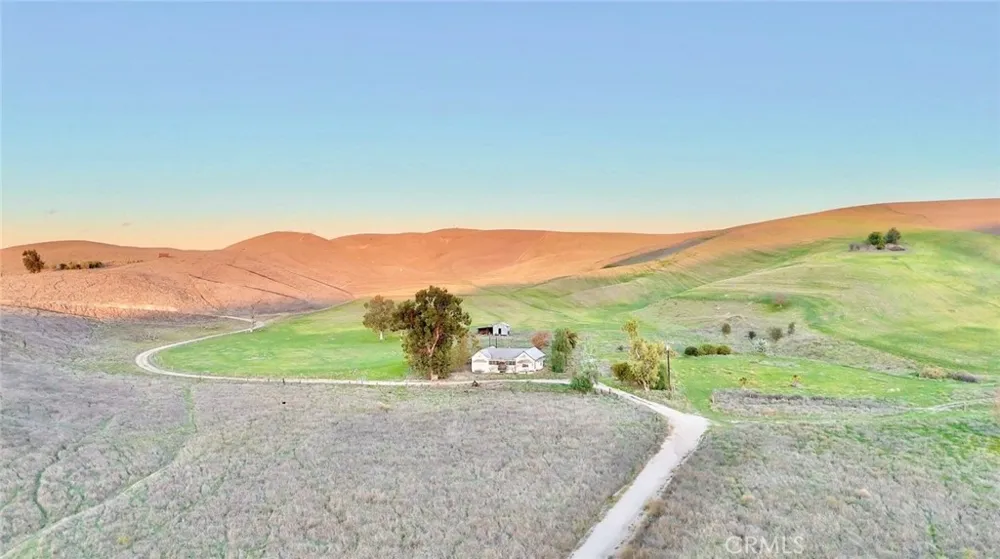 3780 S Gillis Canyon Road Shandon, CA 93461