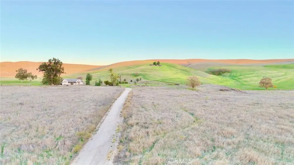 3780 S Gillis Canyon Road Shandon, CA 93461