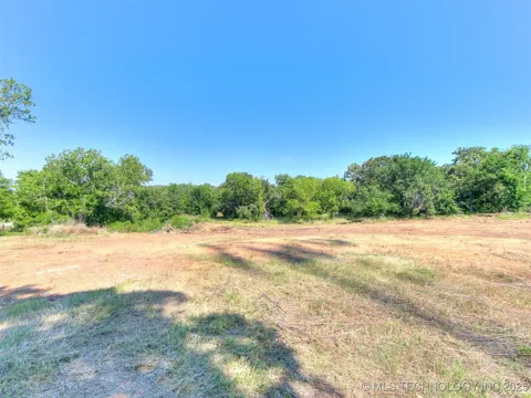 10055 E 590 ROAD