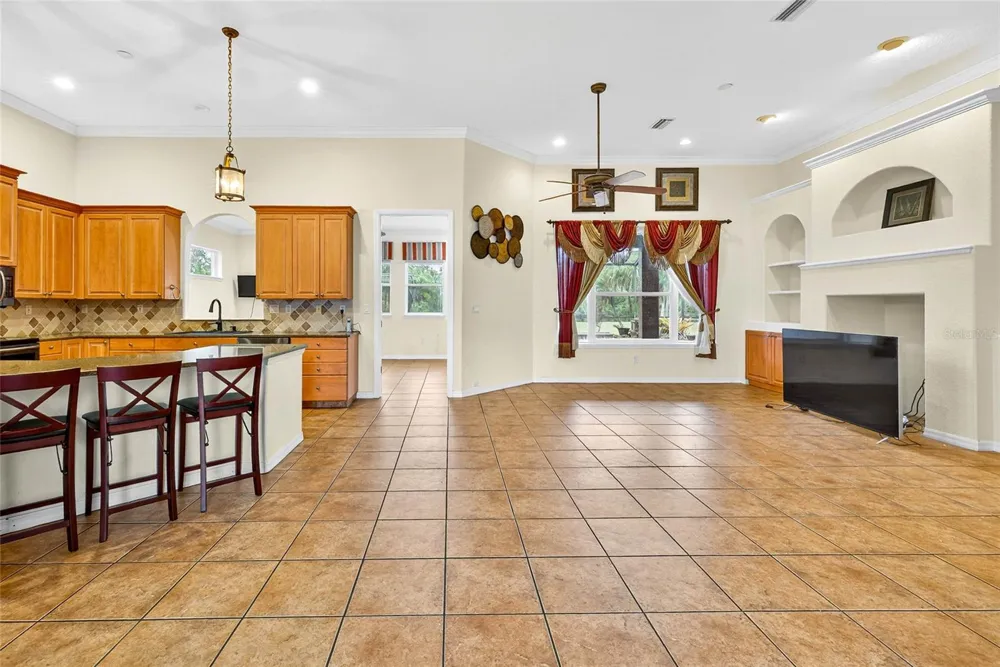 14743 1ST AVENUE E Bradenton, FL 34212