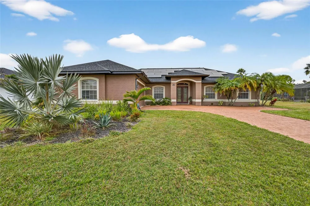 14743 1ST AVENUE E Bradenton, FL 34212