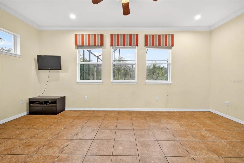 14743 1ST AVENUE E Bradenton, FL 34212