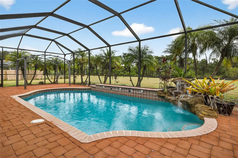 14743 1ST AVENUE E Bradenton, FL 34212