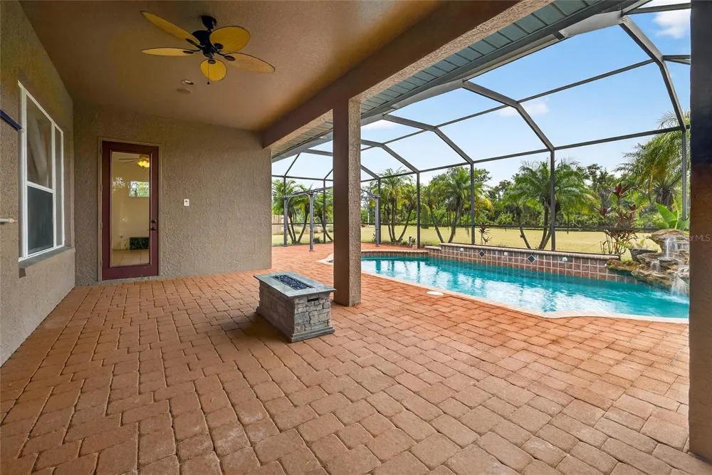 14743 1ST AVENUE E Bradenton, FL 34212
