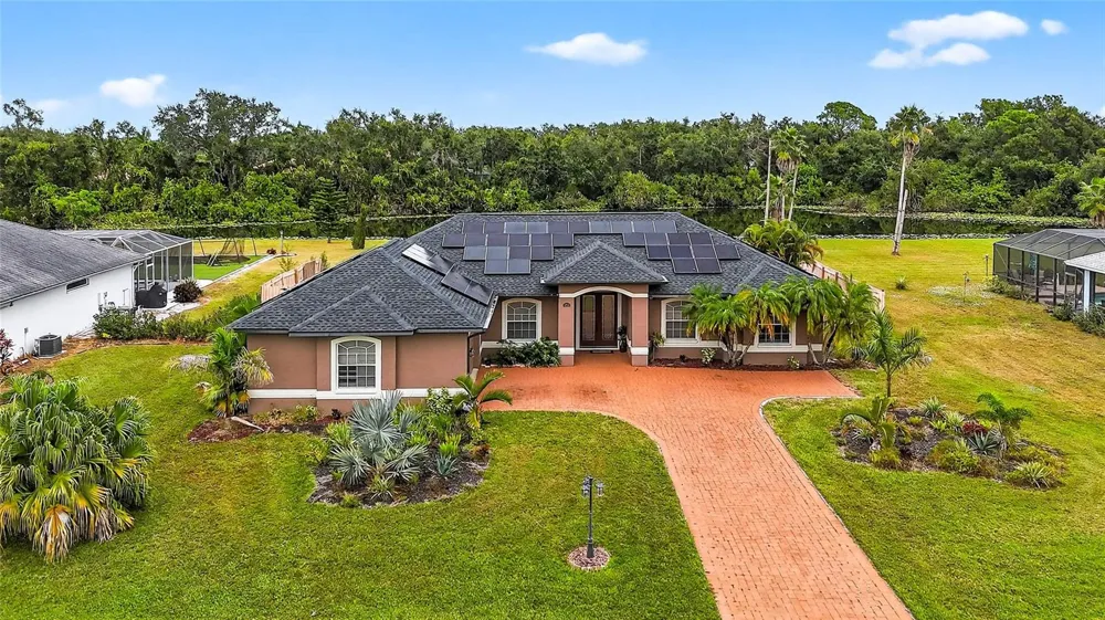 14743 1ST AVENUE E Bradenton, FL 34212