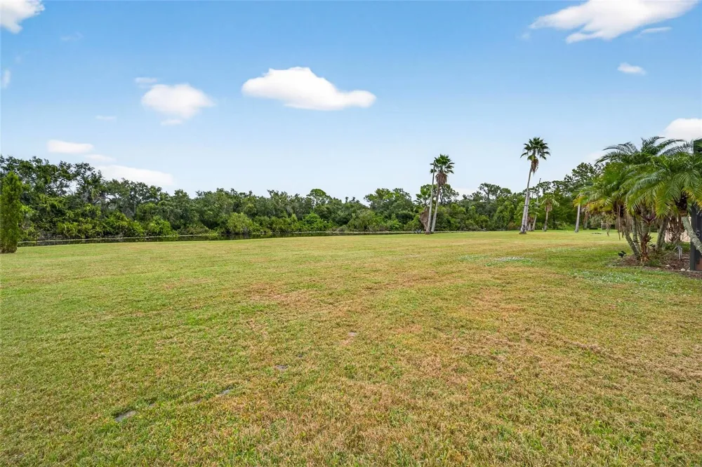 14743 1ST AVENUE E Bradenton, FL 34212