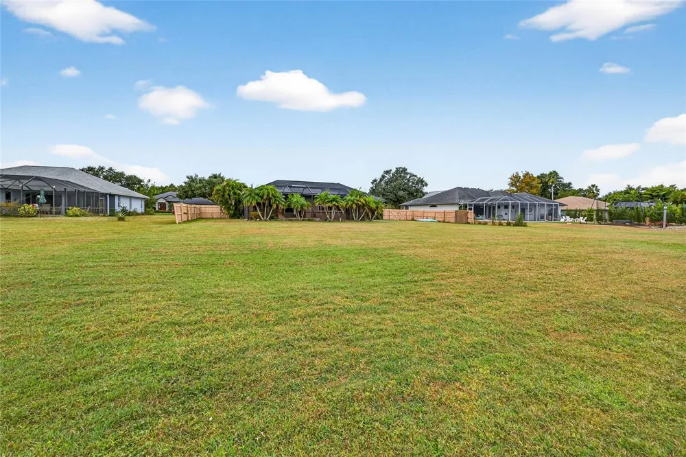 14743 1ST AVENUE E Bradenton, FL 34212