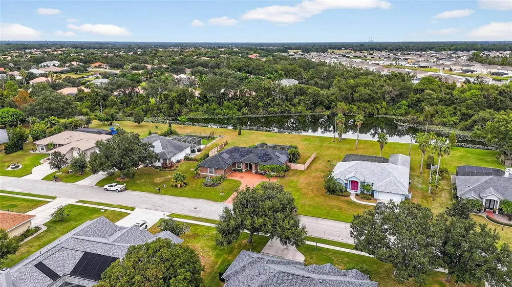 14743 1ST AVENUE E Bradenton, FL 34212