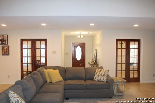 1100 Madrona Ridge Dr. Bandera, TX 78003
