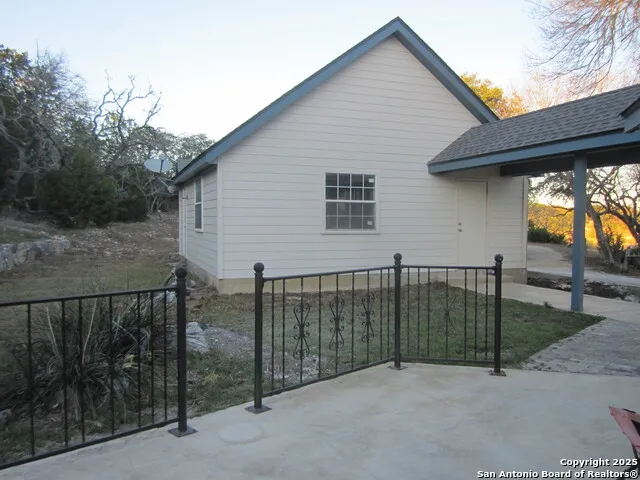 1100 Madrona Ridge Dr. Bandera, TX 78003