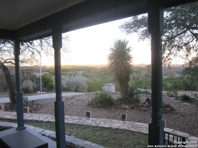 1100 Madrona Ridge Dr. Bandera, TX 78003