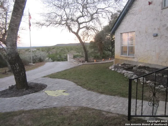1100 Madrona Ridge Dr. Bandera, TX 78003