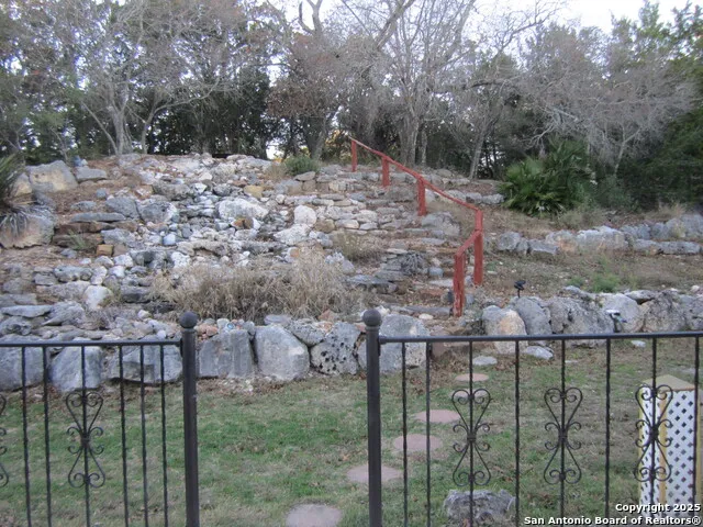 1100 Madrona Ridge Dr. Bandera, TX 78003