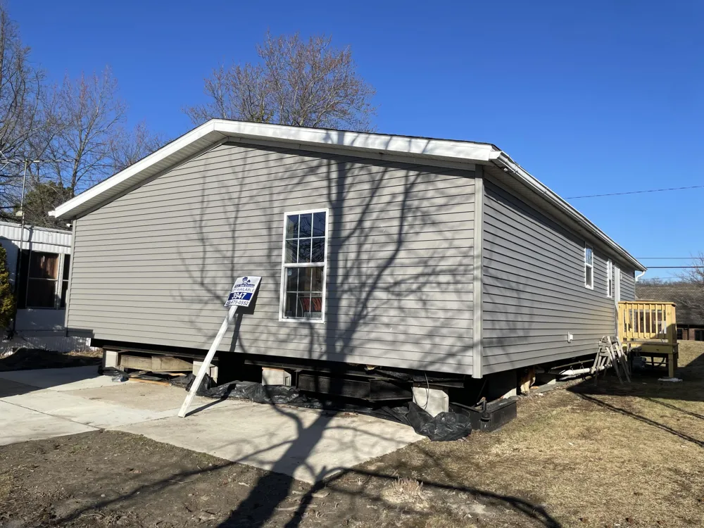 3900 W Jefferson Avenue Trenton City, MI 48183