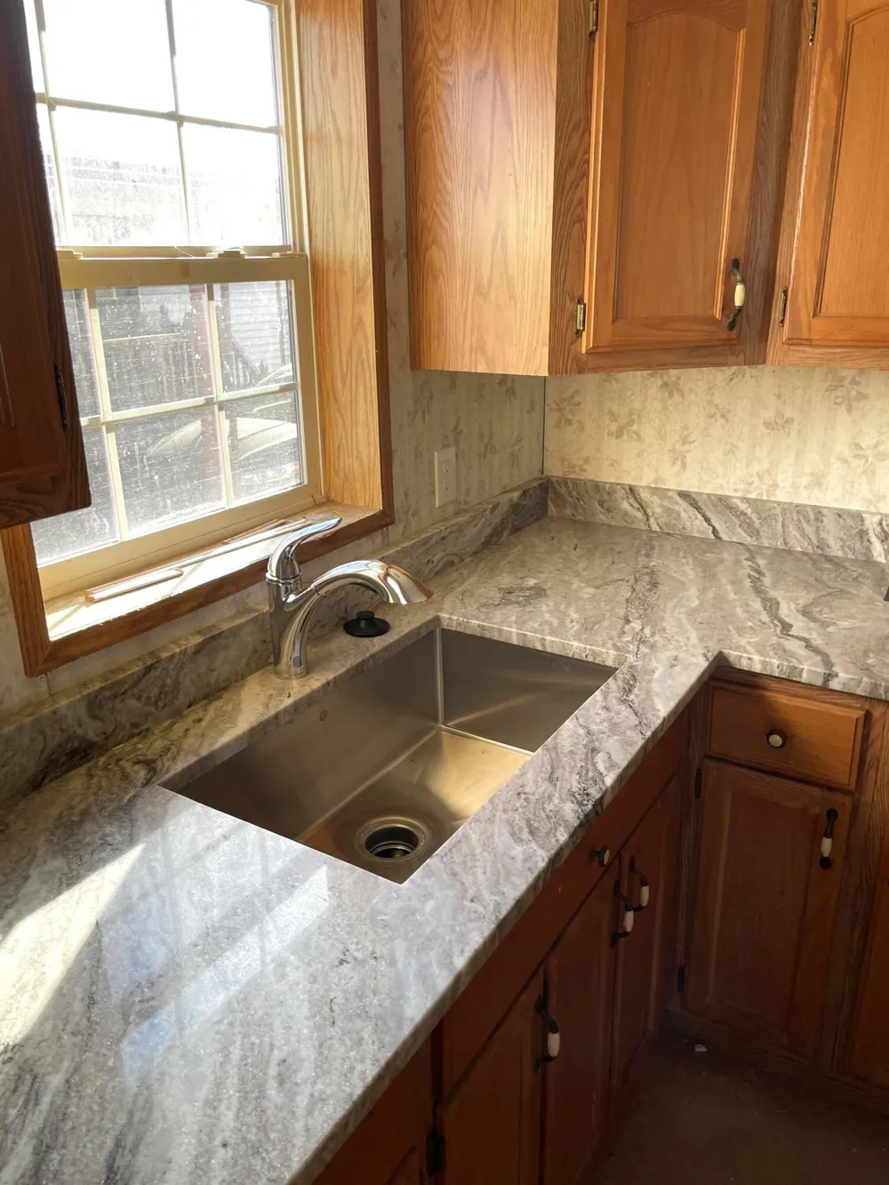 3900 W Jefferson Avenue Trenton City, MI 48183