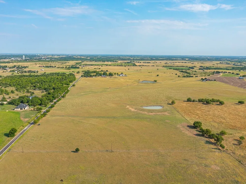 Valek Road Ennis, TX 75119