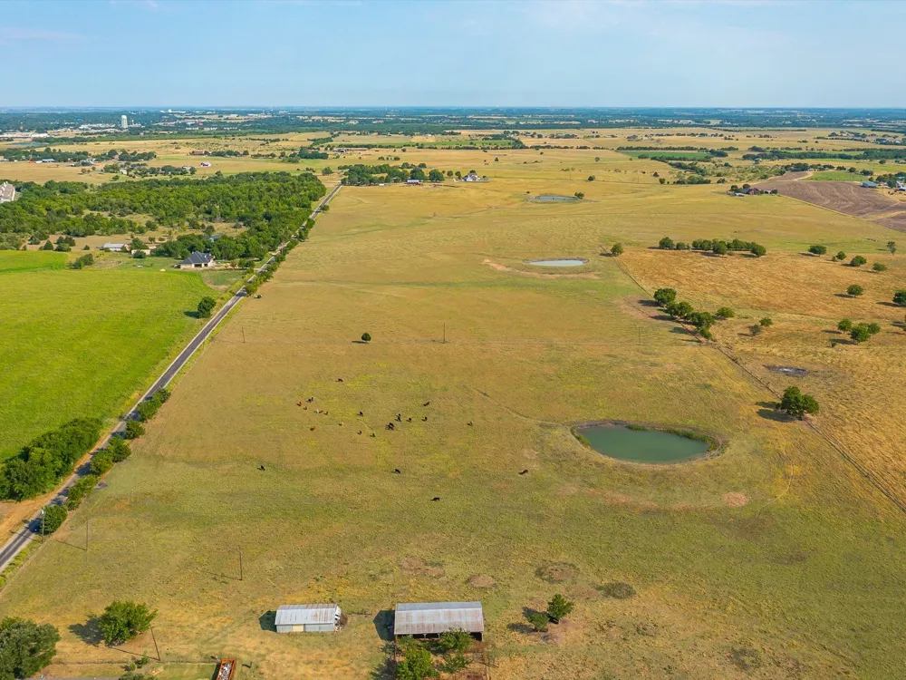 Valek Road Ennis, TX 75119