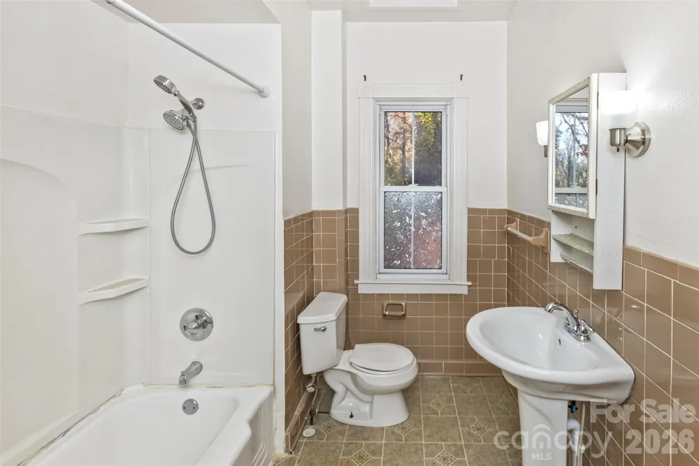 195 Terrace Drive Canton, NC 28716