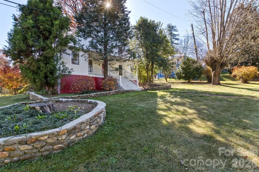 195 Terrace Drive Canton, NC 28716