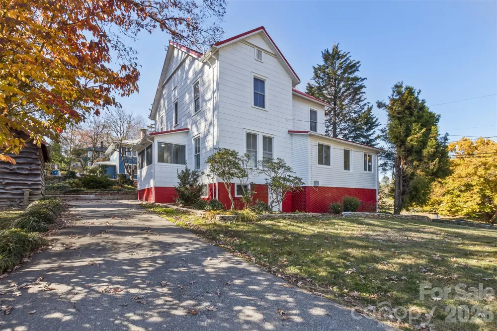 195 Terrace Drive Canton, NC 28716