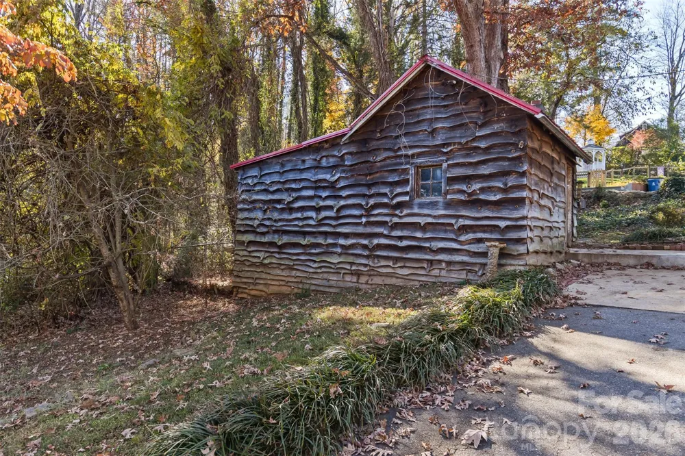 195 Terrace Drive Canton, NC 28716