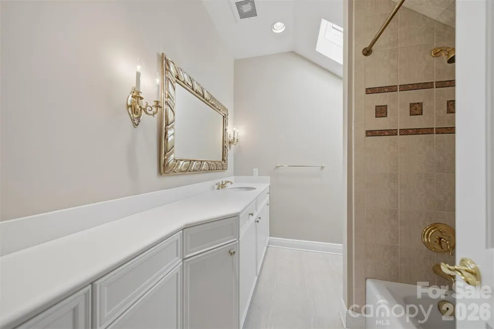 3619 Links Drive NE Conover, NC 28613