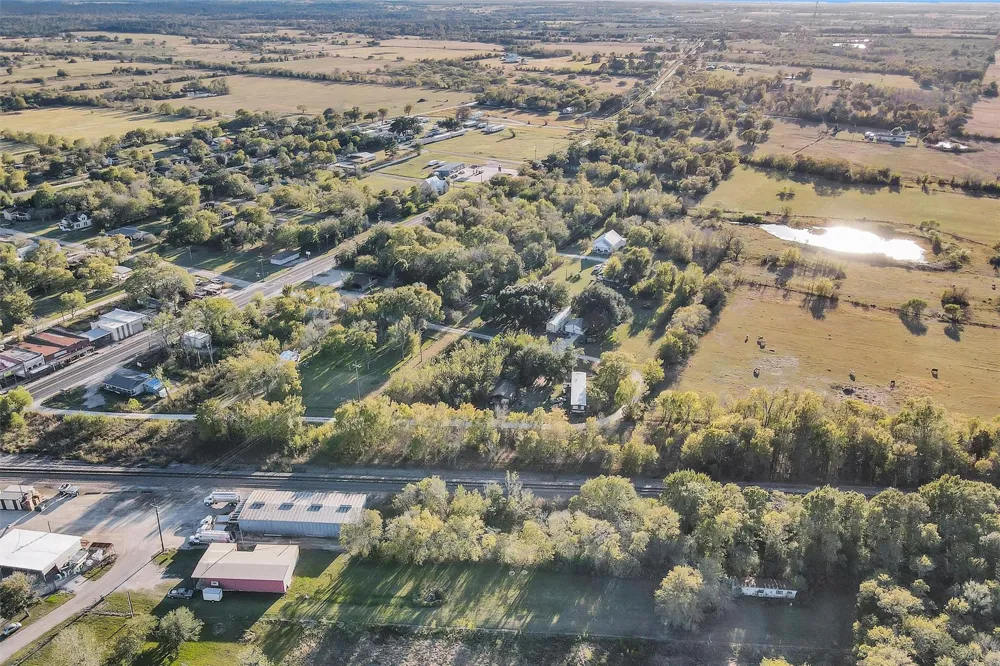 6821 Bailey Street Shiro, TX 77876