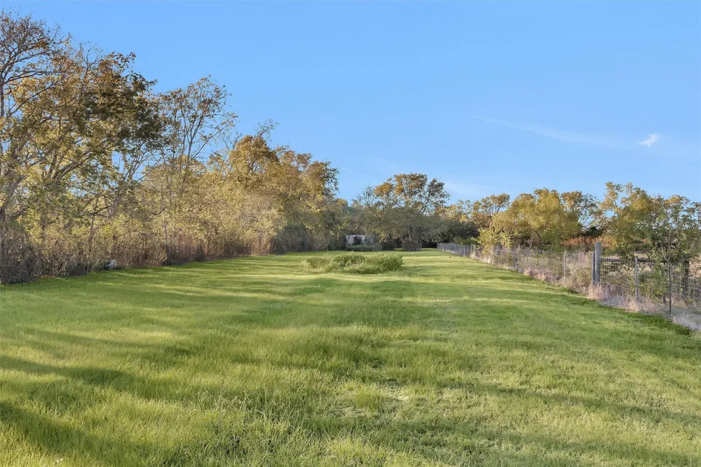 6821 Bailey Street Shiro, TX 77876