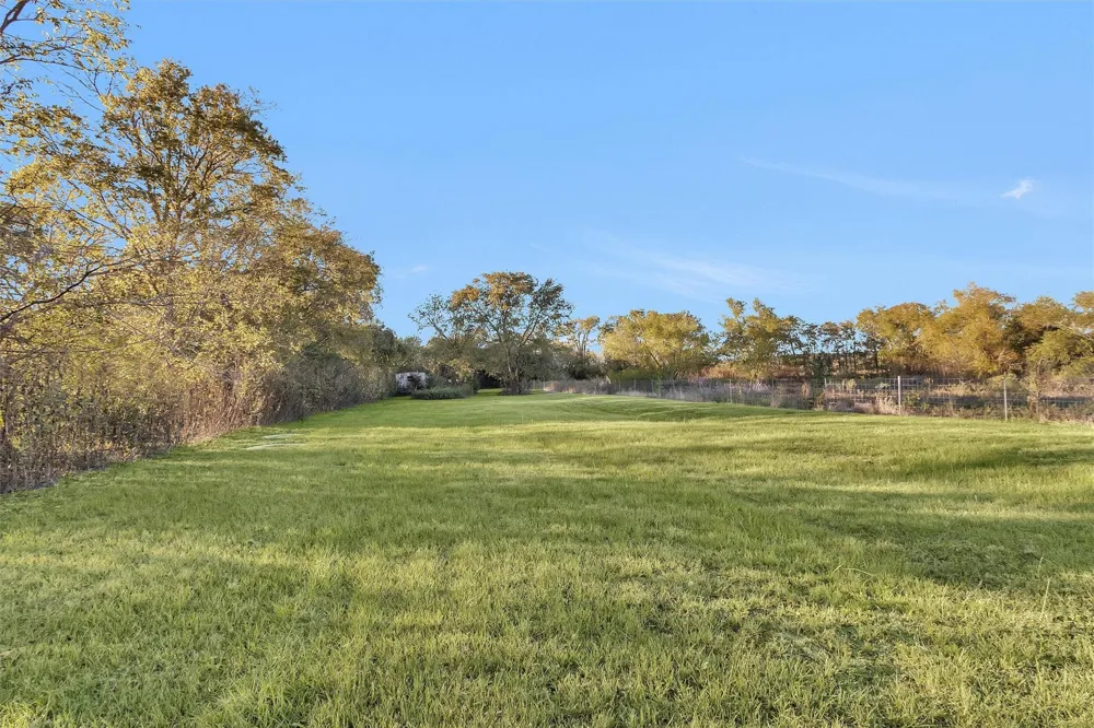 6821 Bailey Street Shiro, TX 77876