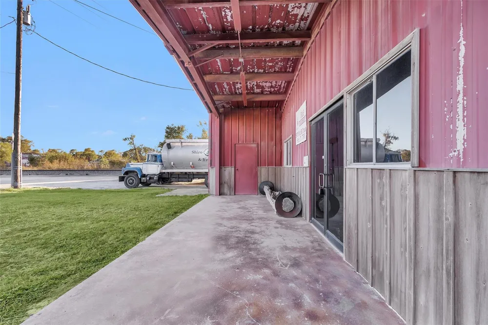 6821 Bailey Street Shiro, TX 77876