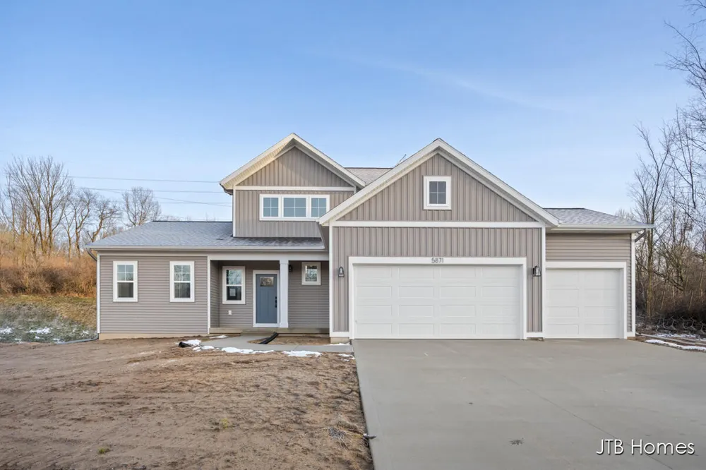 5871 Valley Point Drive SE Caledonia Township, MI 49316