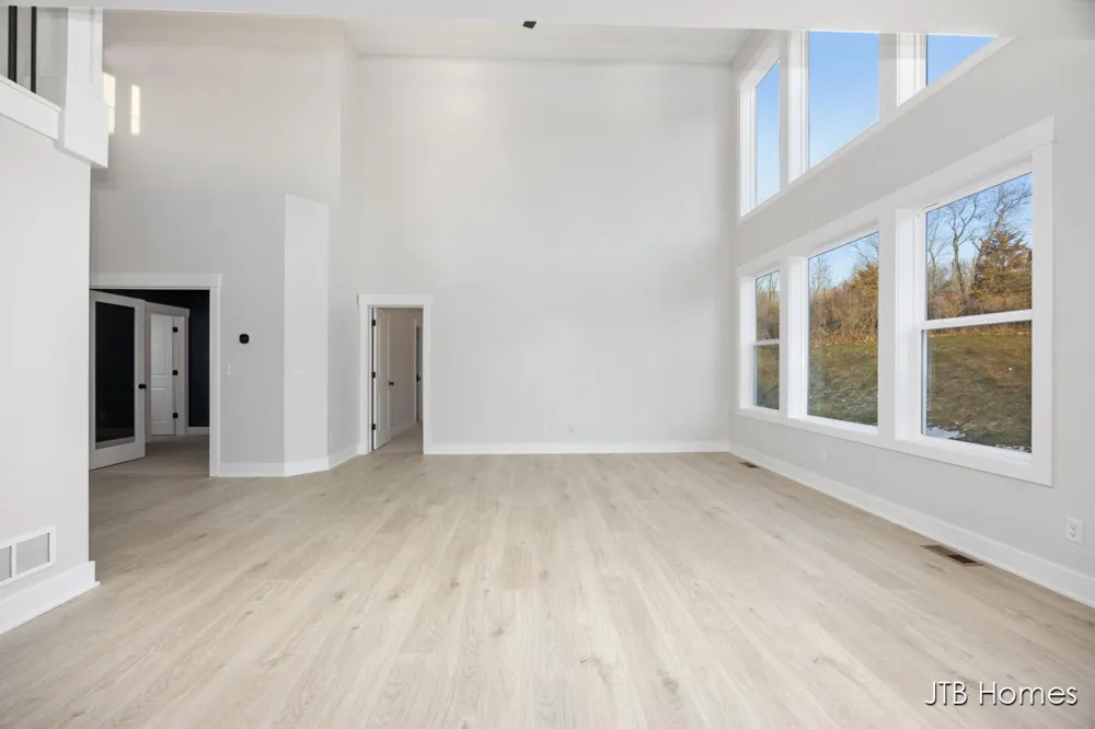 5871 Valley Point Drive SE Caledonia Township, MI 49316