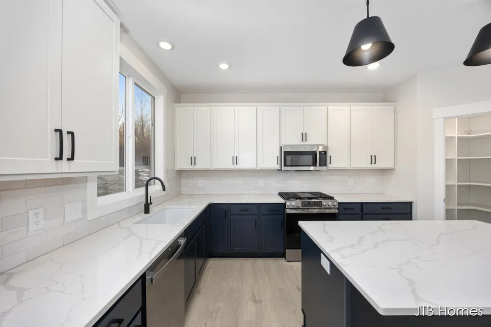 5871 Valley Point Drive SE Caledonia Township, MI 49316