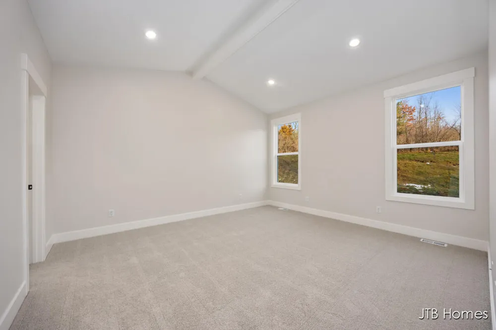 5871 Valley Point Drive SE Caledonia Township, MI 49316
