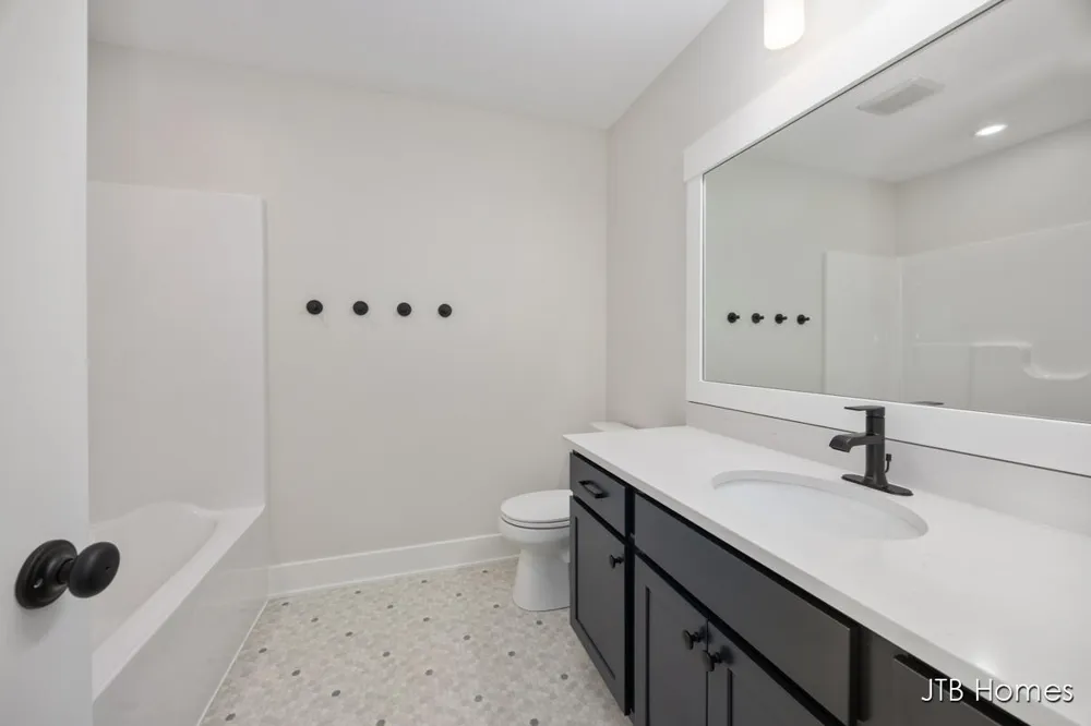 5871 Valley Point Drive SE Caledonia Township, MI 49316