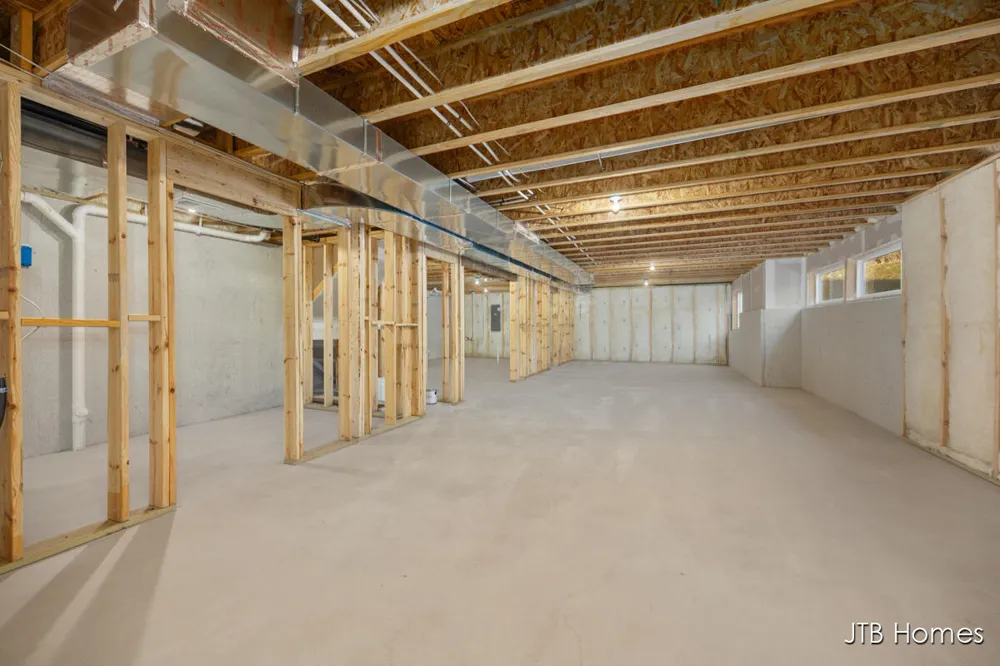 5871 Valley Point Drive SE Caledonia Township, MI 49316