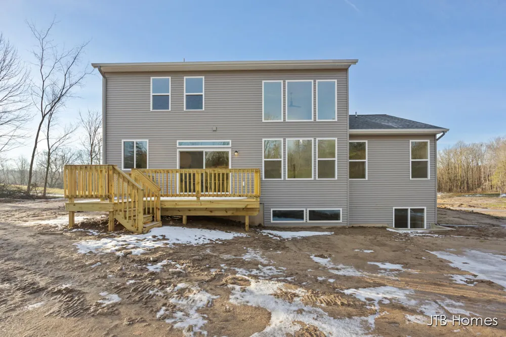 5871 Valley Point Drive SE Caledonia Township, MI 49316