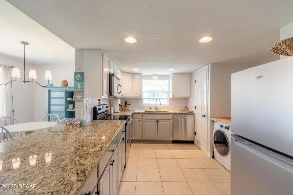 415 Banana Cay Drive #F South Daytona, FL 32119