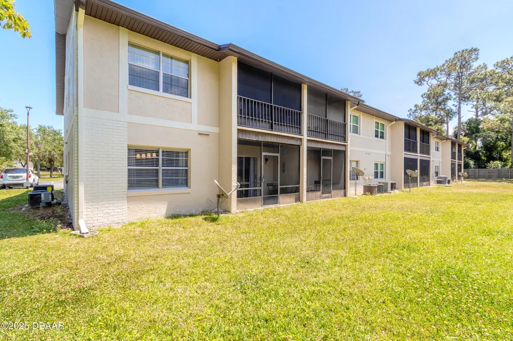 415 Banana Cay Drive #F South Daytona, FL 32119