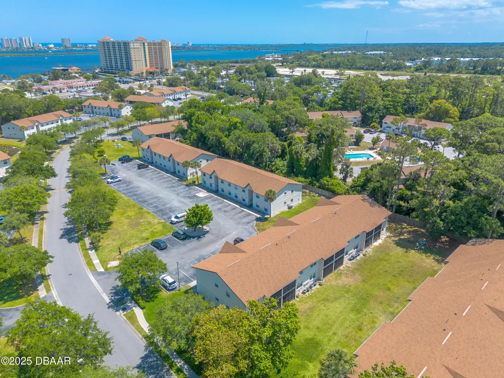415 Banana Cay Drive #F South Daytona, FL 32119