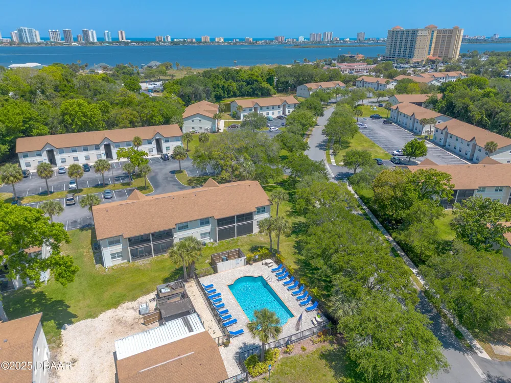 415 Banana Cay Drive #F South Daytona, FL 32119