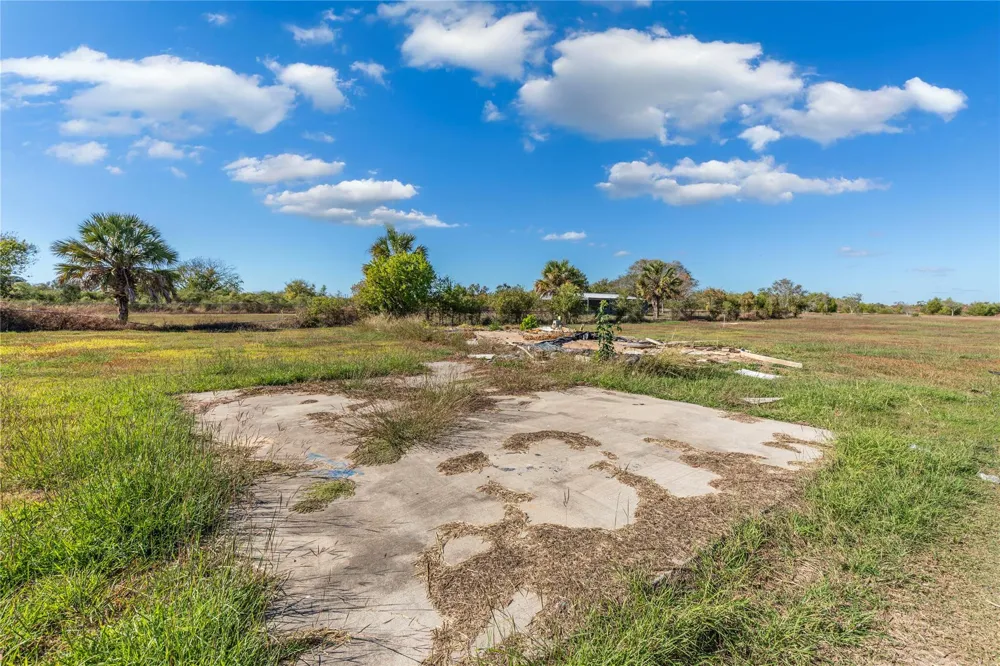 399 S Gulf Rd Matagorda, TX 77457