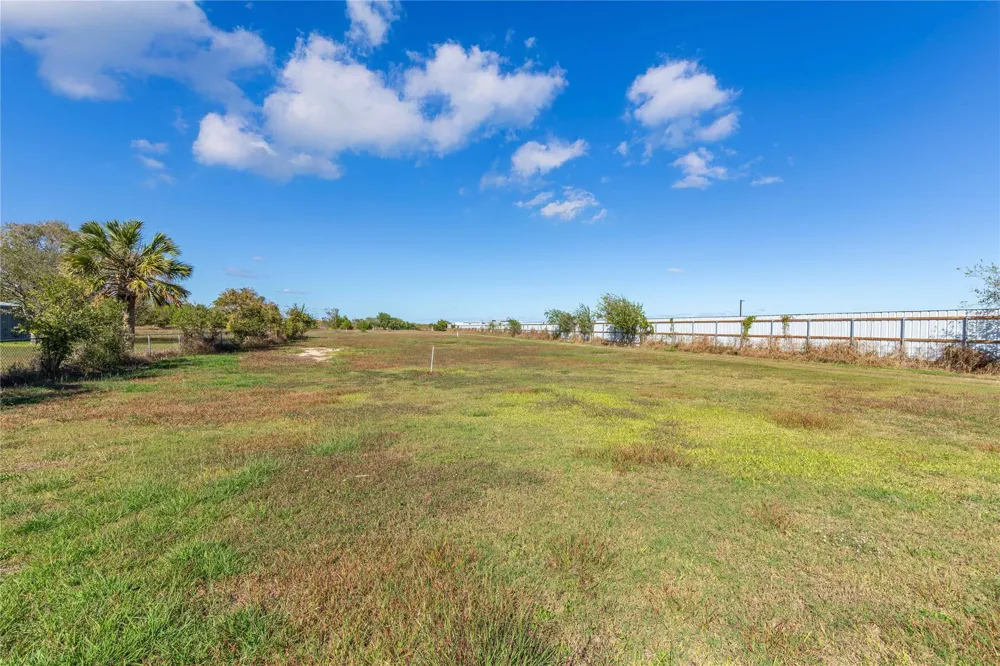 399 S Gulf Rd Matagorda, TX 77457