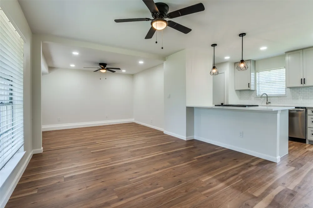14217 Carla Drive Balch Springs, TX 75180