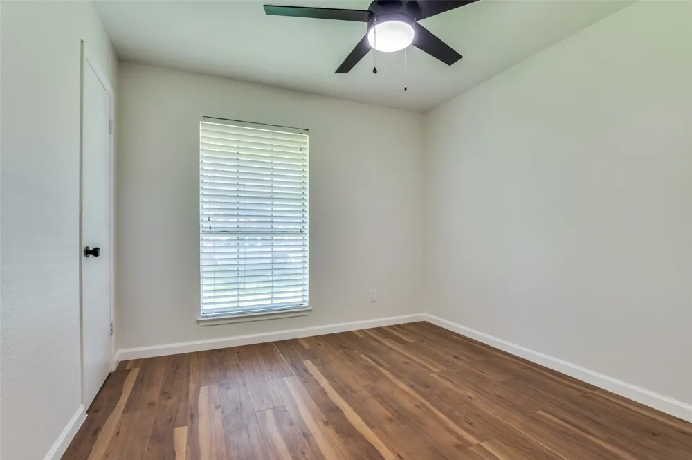 14217 Carla Drive Balch Springs, TX 75180