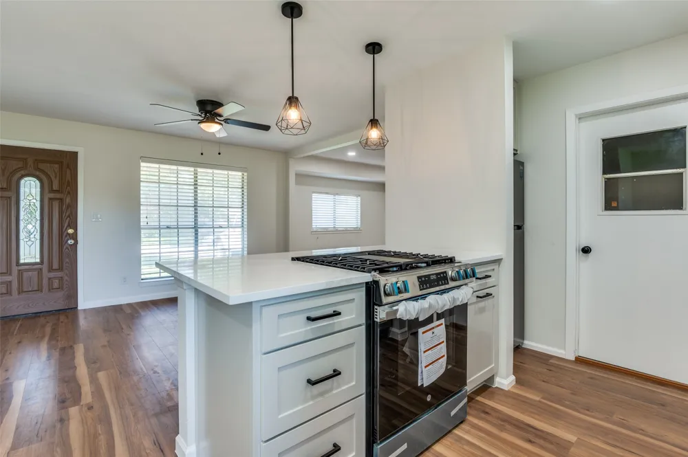 14217 Carla Drive Balch Springs, TX 75180