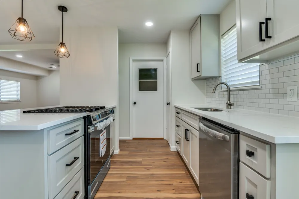14217 Carla Drive Balch Springs, TX 75180